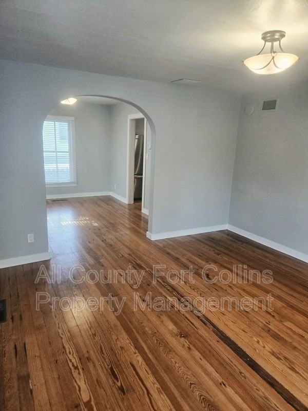 4237 Main St - Photo 3 of 18