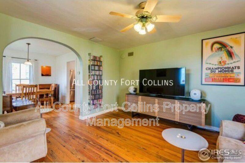 4237 Main St - Photo 4 of 18