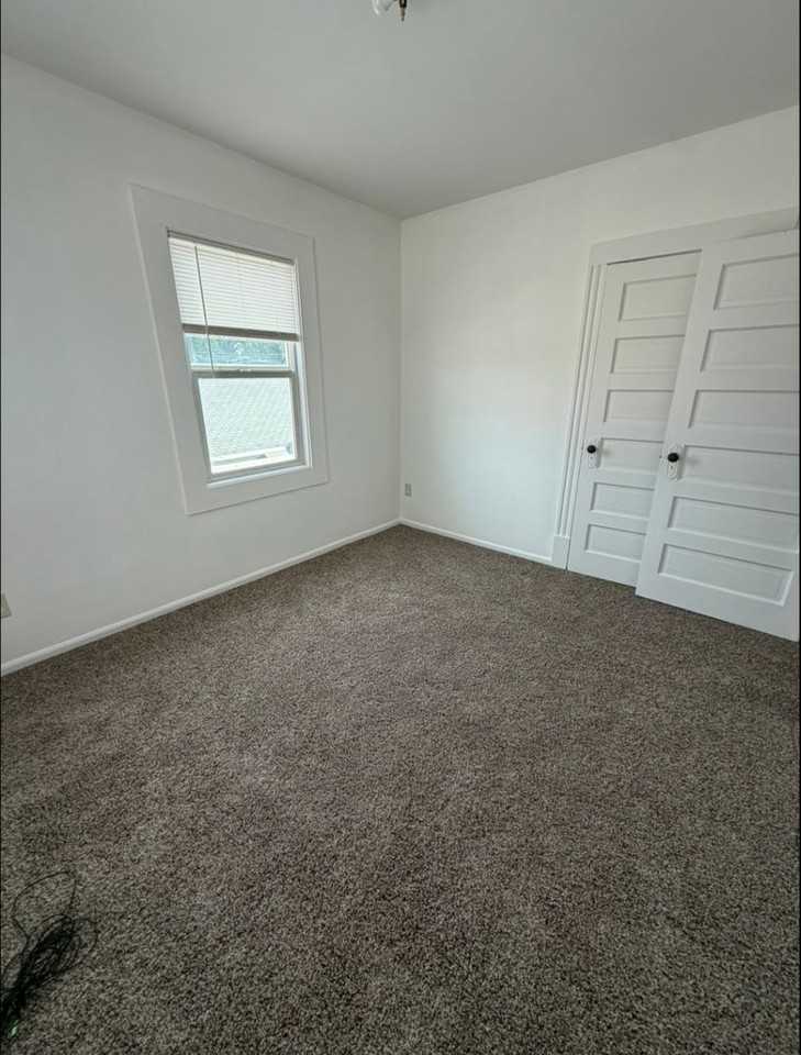 2116 9th Ave N - Photo 2 of 5