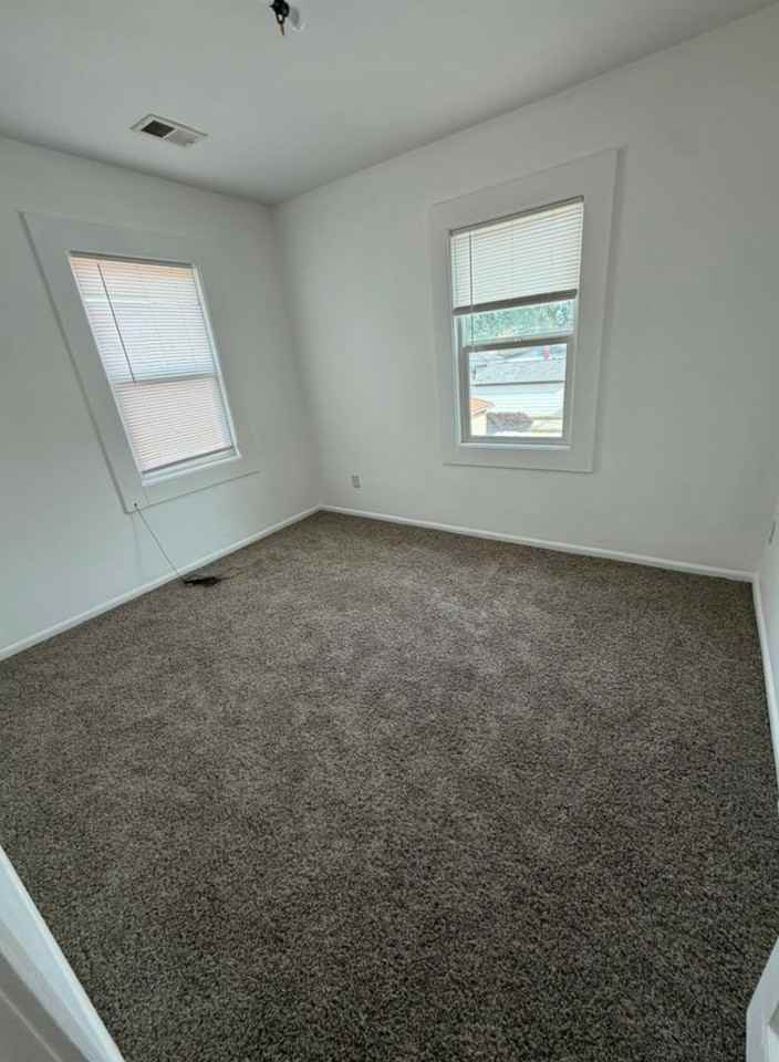 2116 9th Ave N - Photo 3 of 5