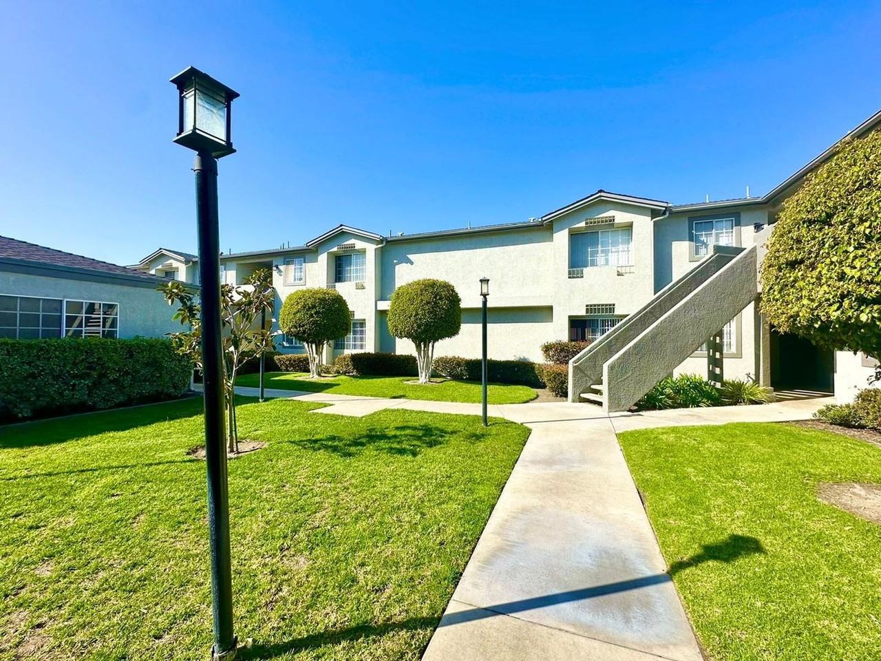 Nelson Apartments (Silver Tree Terrace) - Photo 5 of 21