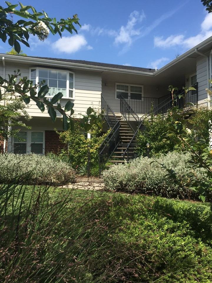 587 N Rosa Parks Way #6 - Photo 7 of 23