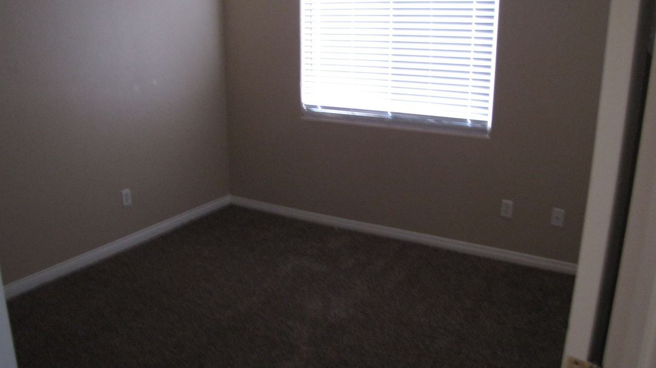 3711 Campfire Dr - Photo 7 of 20