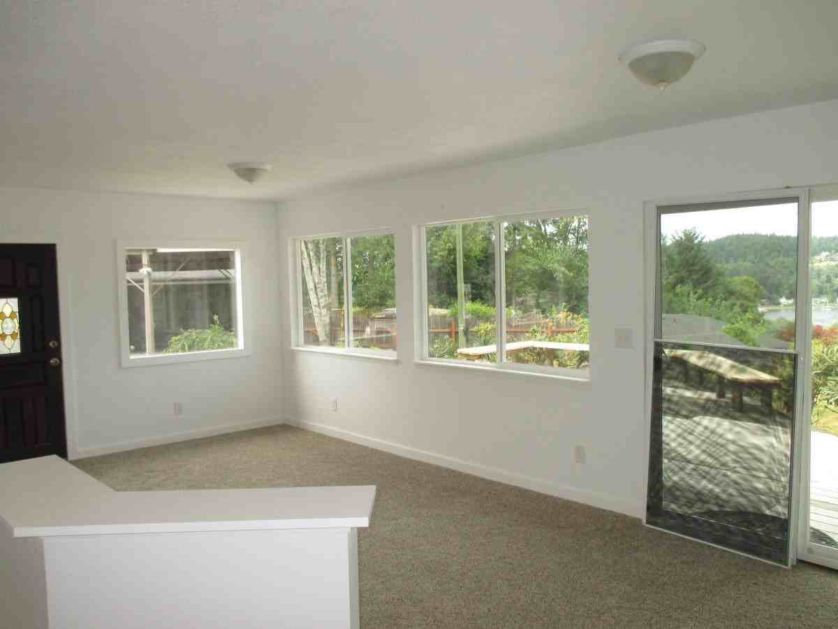 3918 Rosedale St - Photo 5 of 16