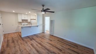 7648 Pickering Ave - Photo 1 of 1
