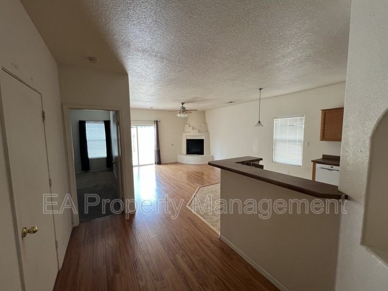 2605 Sarita Ave Nw - Photo 3 of 17