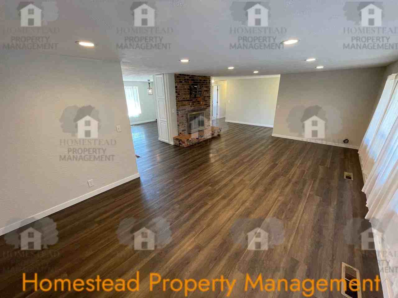 130 Cottonwood Ct N - Photo 6 of 26