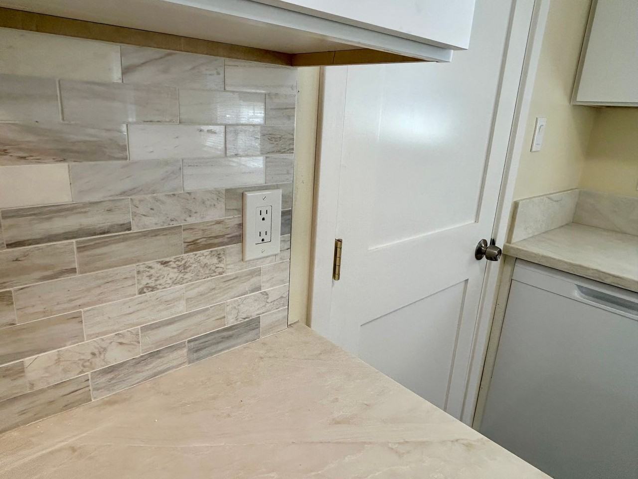 1254 Lillian Ave - Photo 7 of 14