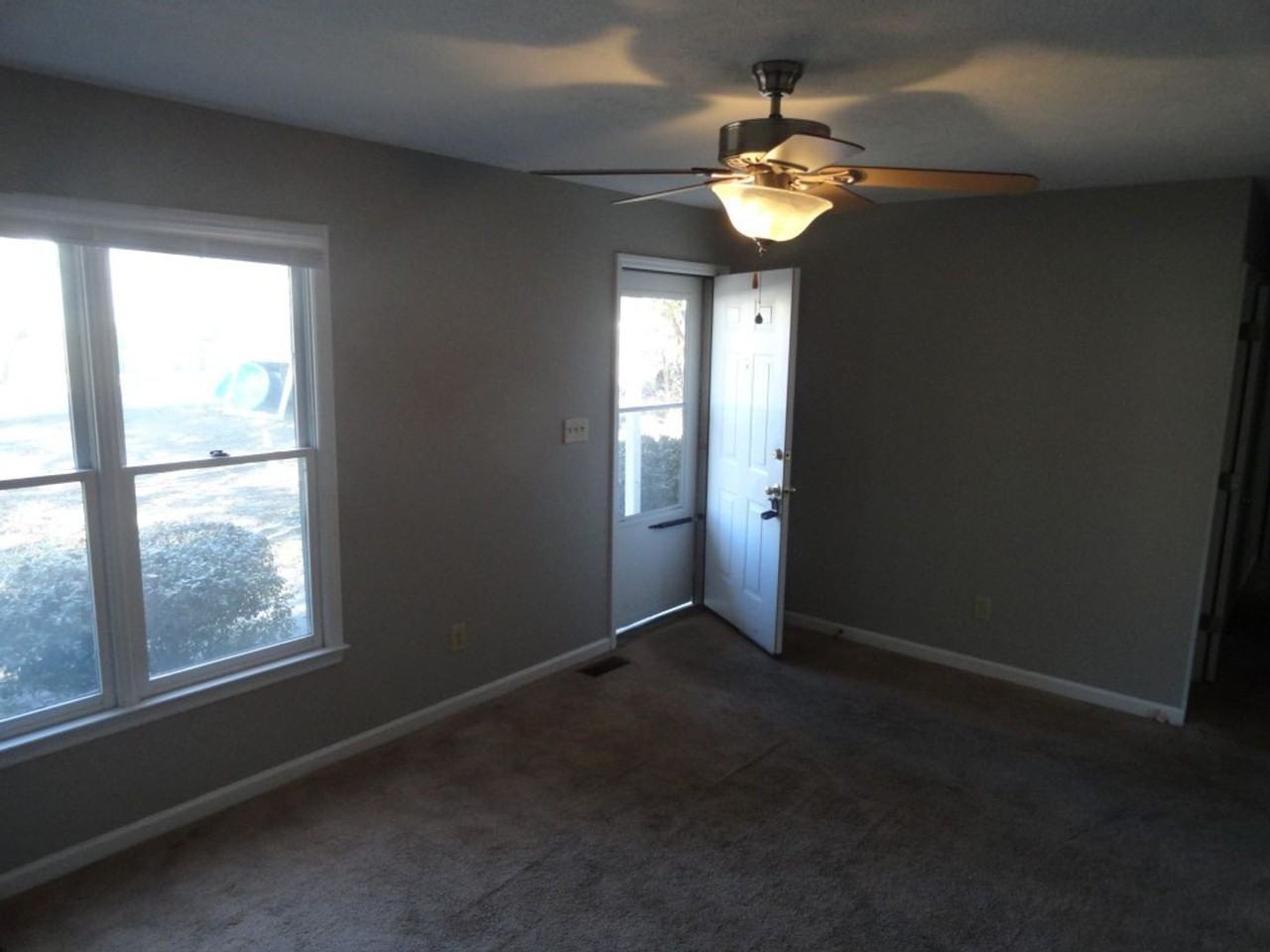 5513 Brown St - Photo 2 of 24