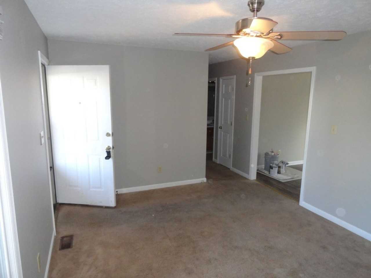 5513 Brown St - Photo 4 of 24