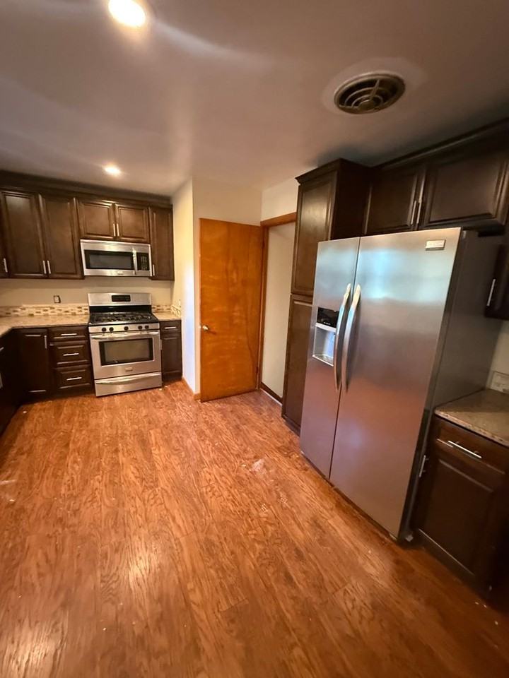 20015 Marvin Rd - Photo 2 of 11