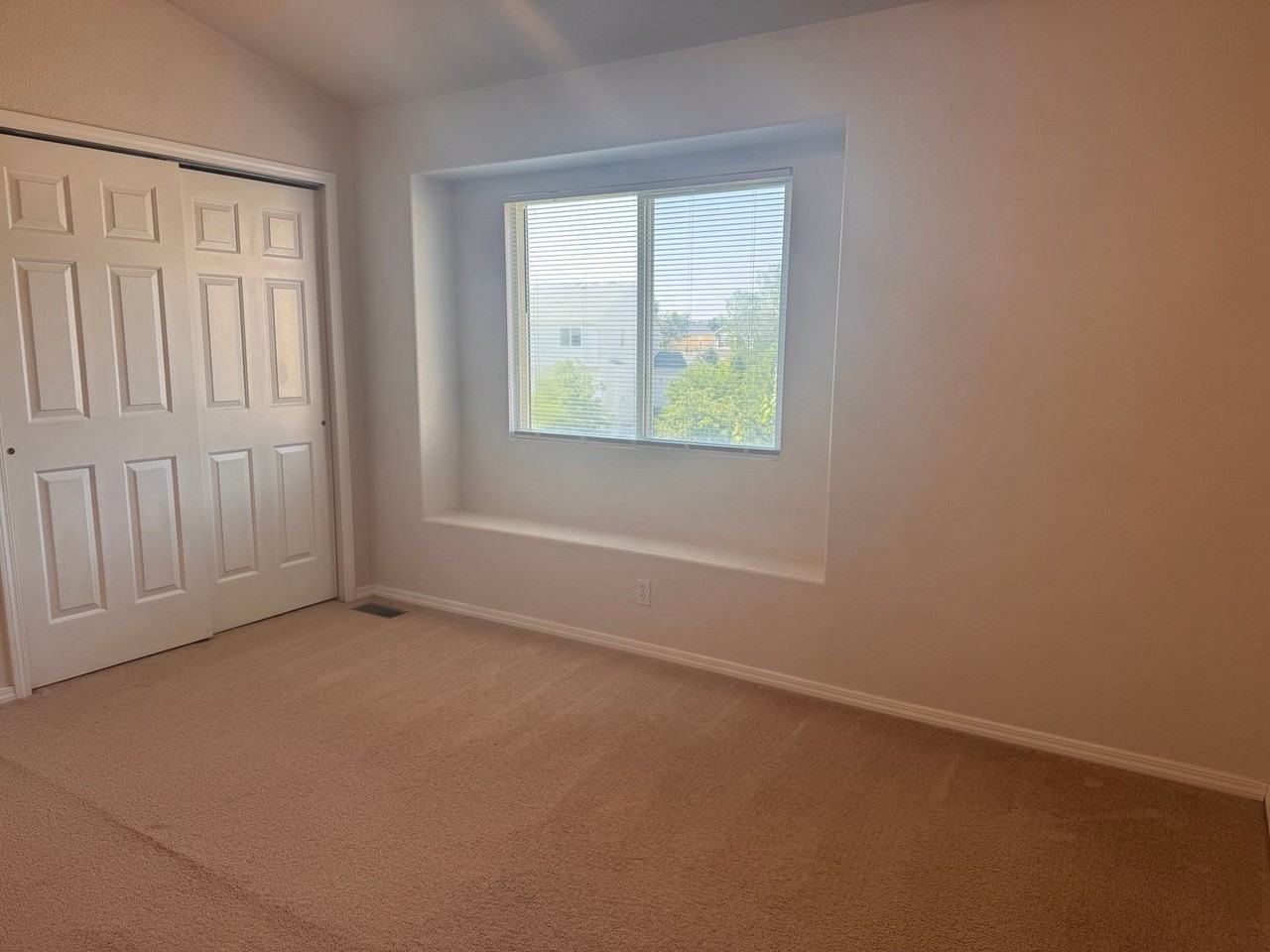 7842 Antelope Ridge Pt - Photo 5 of 9