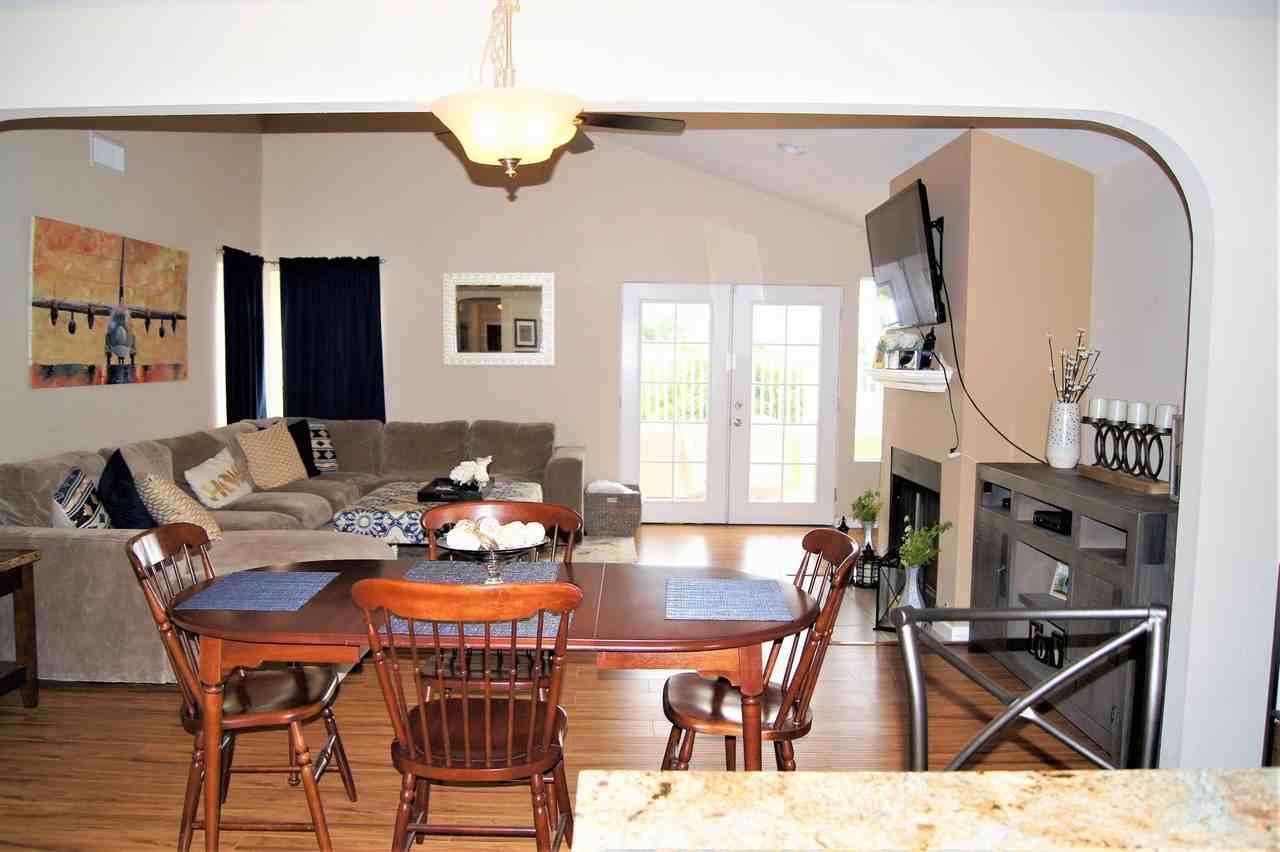 10756 Sayers Ct - Photo 6 of 21