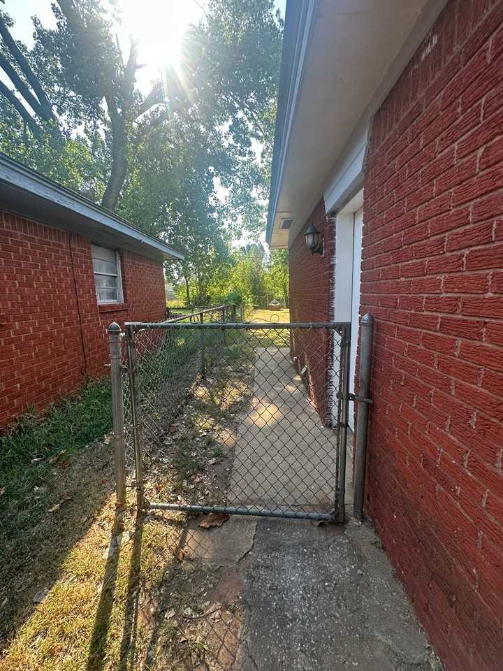 2524 Eagle Dr - Photo 6 of 50
