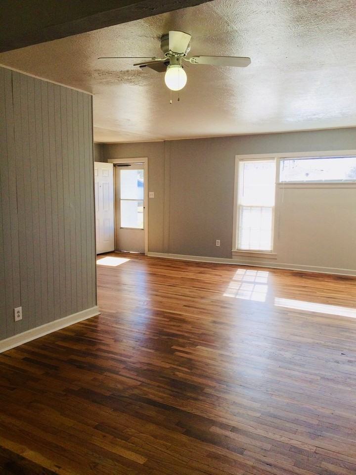 3508 26th St - Photo 4 of 15