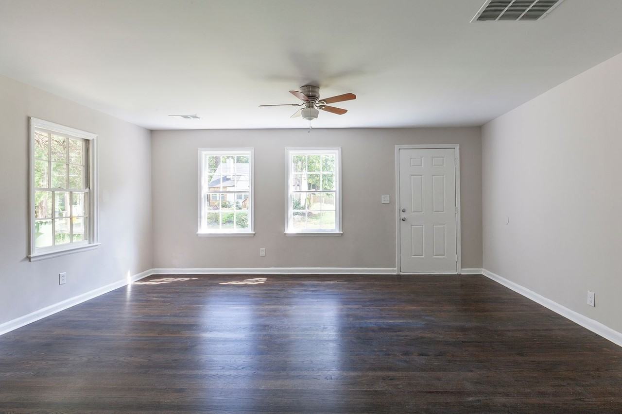 1889 North Ave Nw - Photo 4 of 15