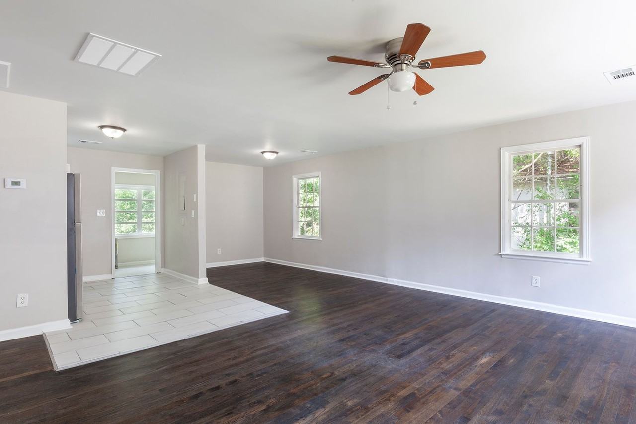 1889 North Ave Nw - Photo 5 of 15