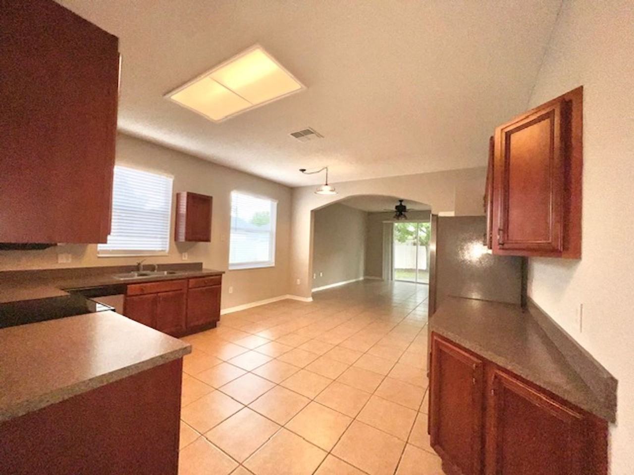 9240 Black Hawk Ct - Photo 7 of 39