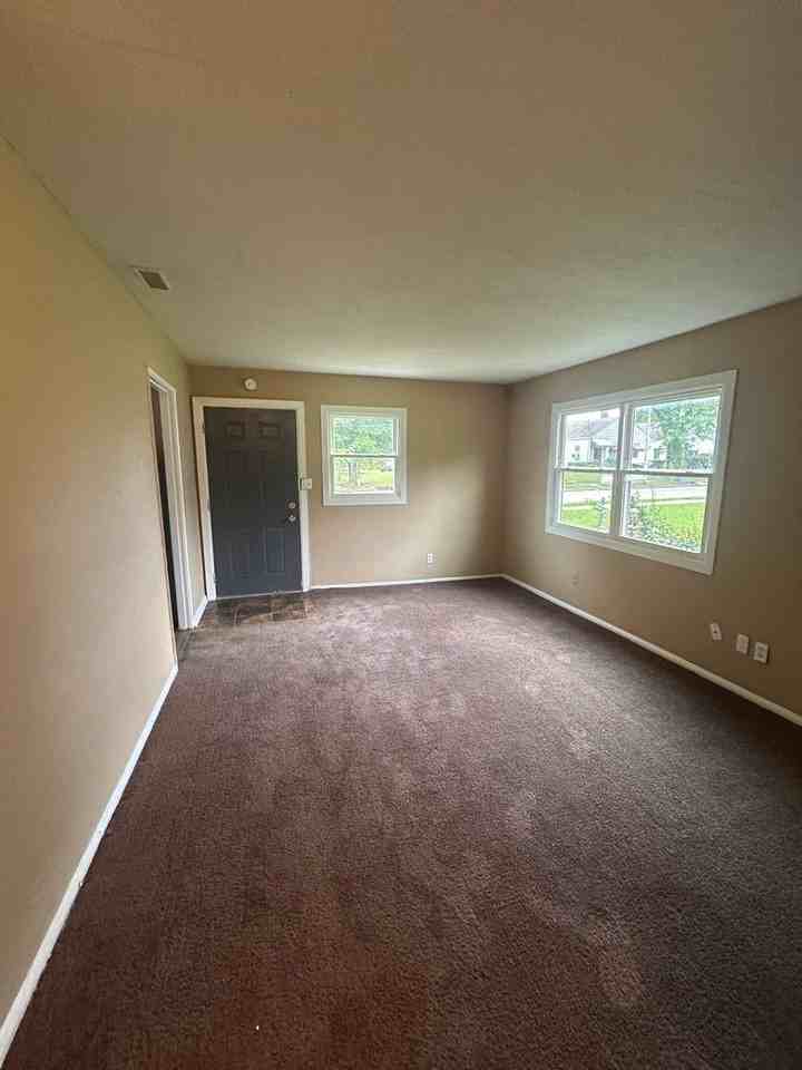 4206 Lillie St - Photo 2 of 7