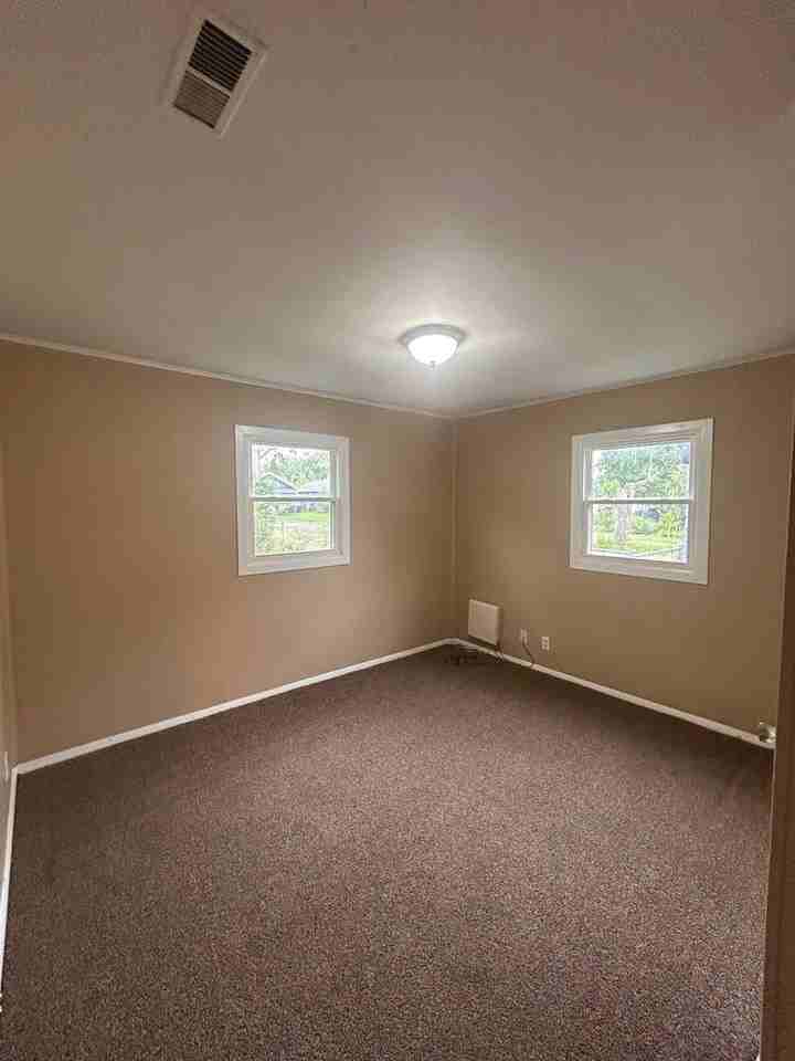 4206 Lillie St - Photo 6 of 7