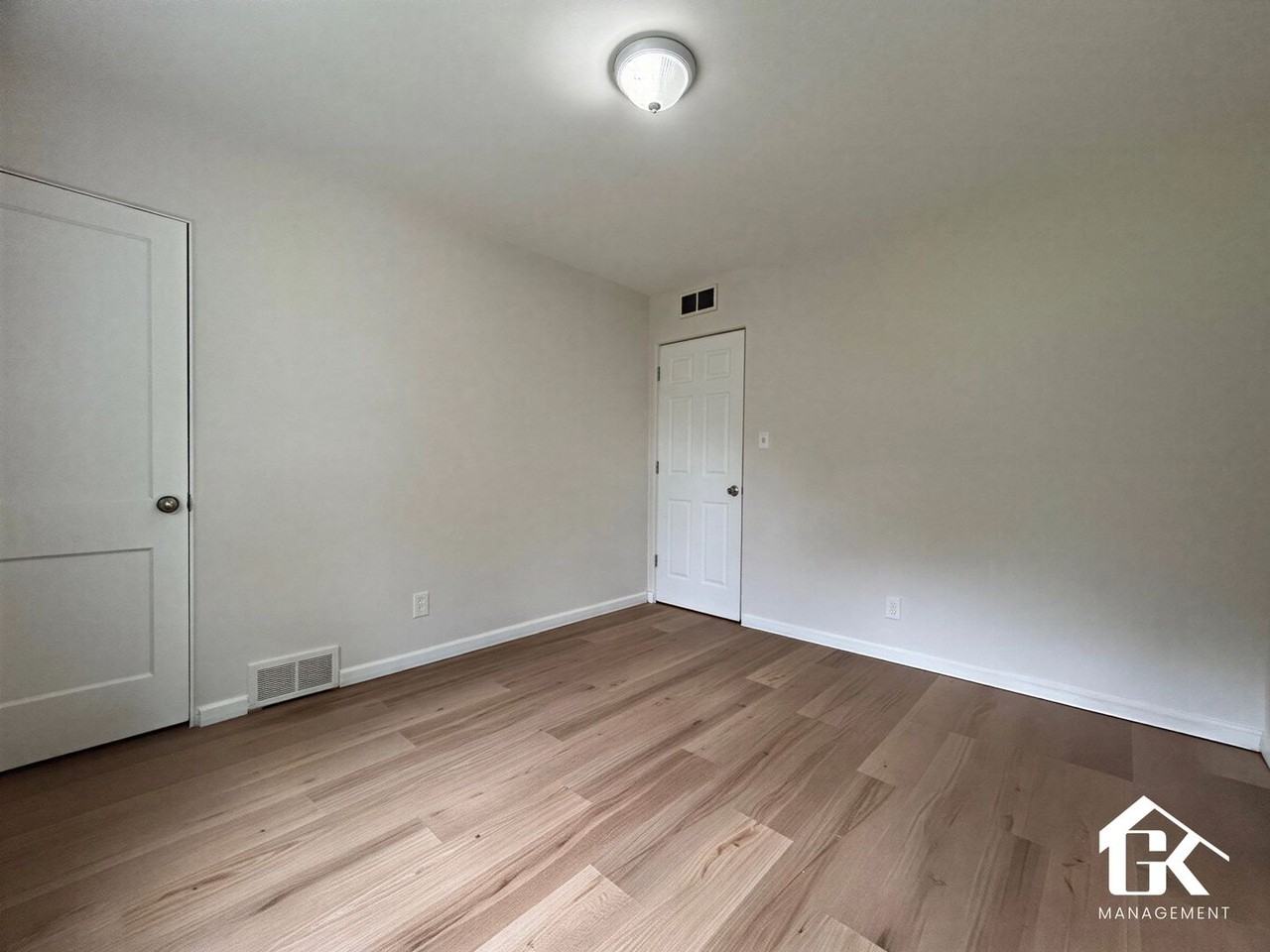 17310 Fenton St - Photo 7 of 15