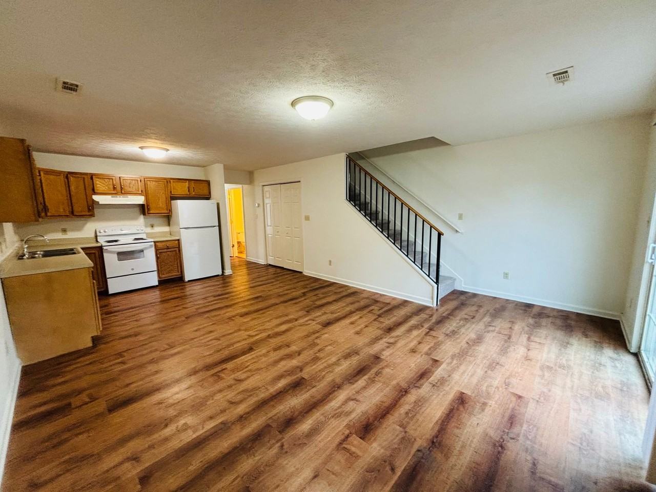 105 Majestic Dr - Photo 7 of 18