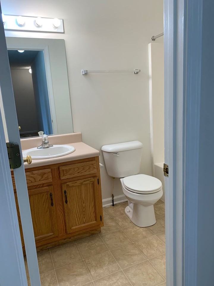 1050 Long St - Photo 6 of 10