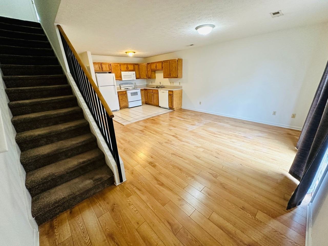 75 Majestic Dr - Photo 4 of 22