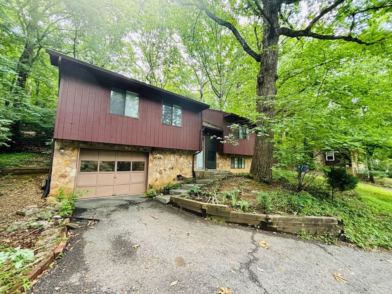 1813 Gardenspring Dr - Photo 2 of 24