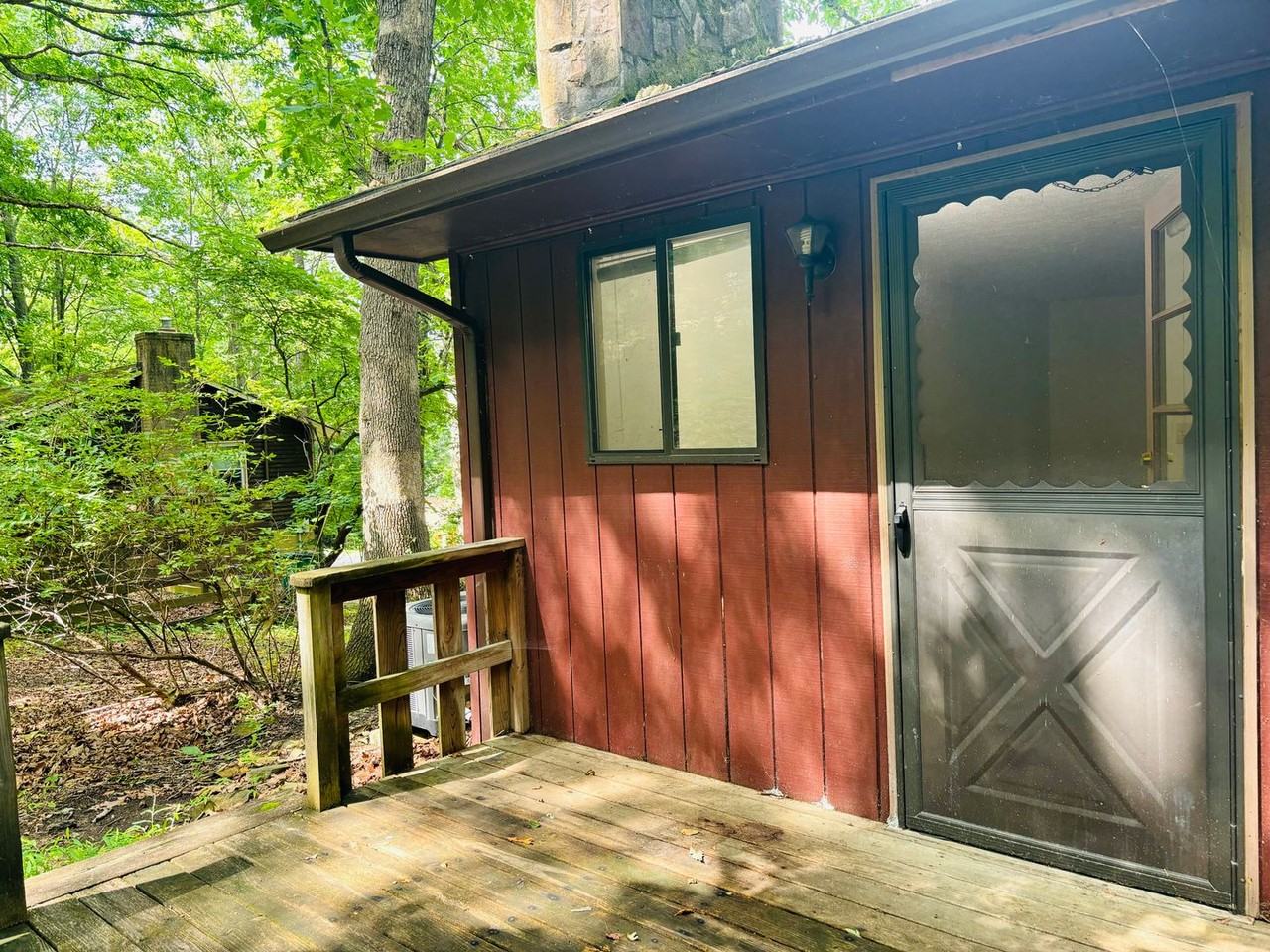1813 Gardenspring Dr - Photo 4 of 24