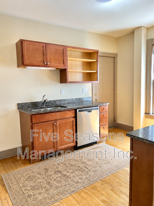 76 N Union St - Photo 2 of 22