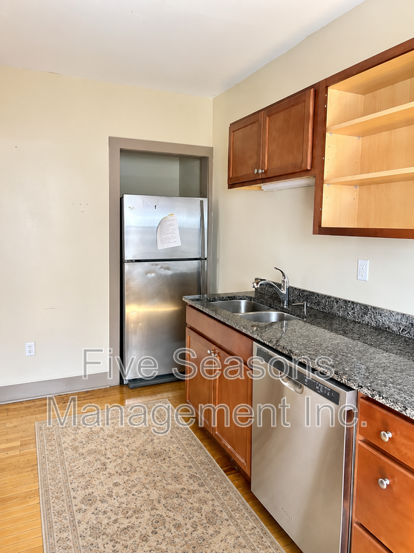 76 N Union St - Photo 3 of 22