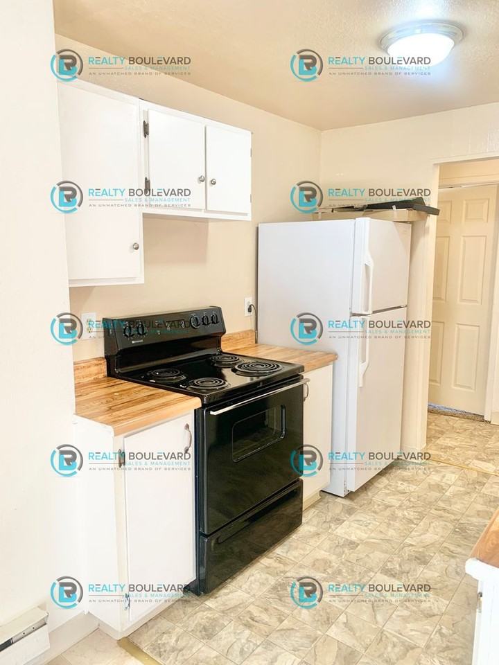 3909 Clear Acre Ln - Photo 7 of 21