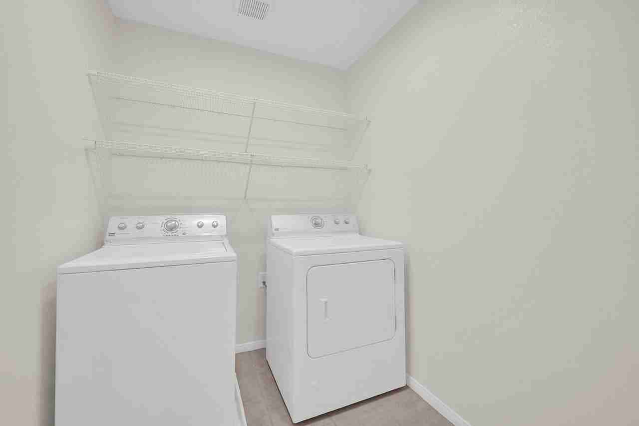 1548 Otero Valley Ct - Photo 7 of 39