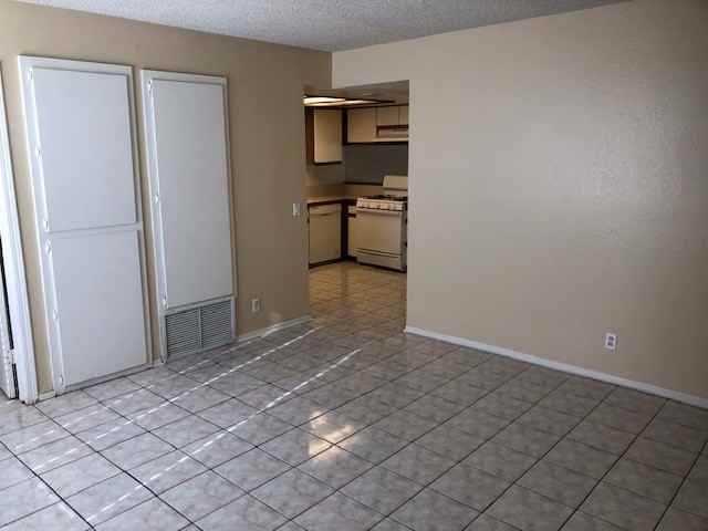 23778 Parkland Ave - Photo 6 of 21