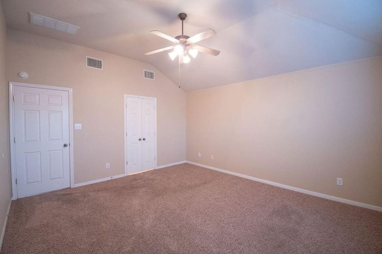 312 Pheasant Rdg - Photo 7 of 34
