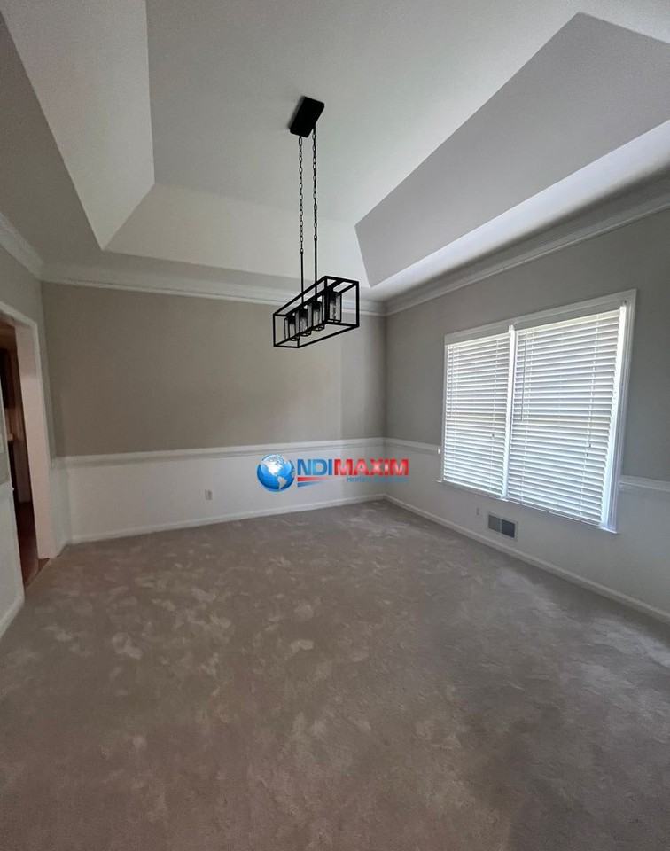 1925 Wynfield Point Dr - Photo 2 of 12