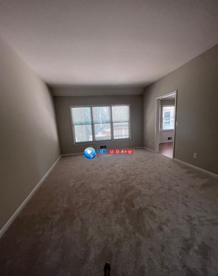 1925 Wynfield Point Dr - Photo 3 of 12