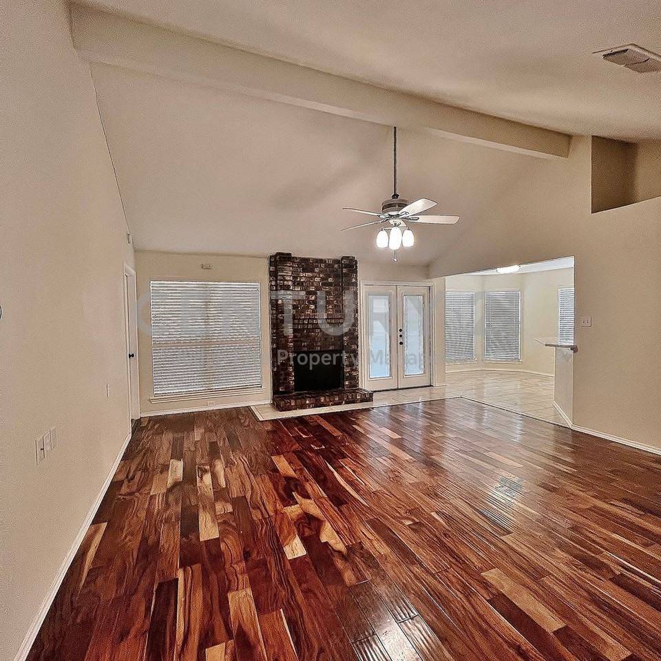 4808 Waxwing Dr - Photo 4 of 21