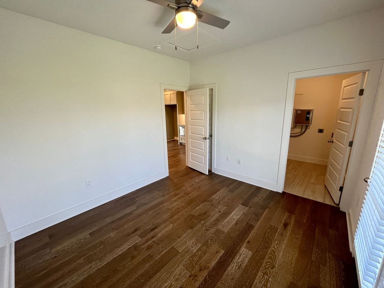 3850 W Somerville Ln - Photo 6 of 8