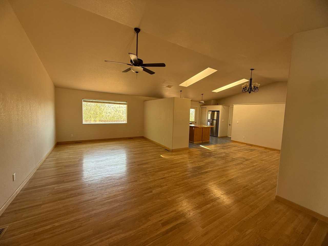 1839 Melanie Ct - Photo 6 of 31