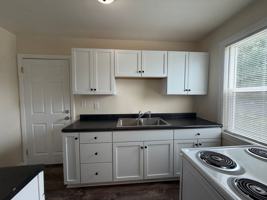 featured image of 417 E Honeywell Ave