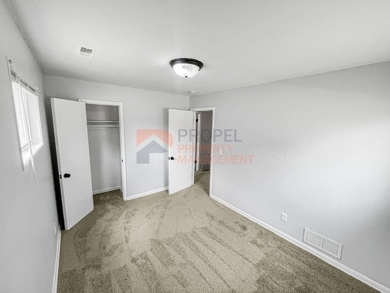 14387 Leonard Ave - Photo 7 of 10