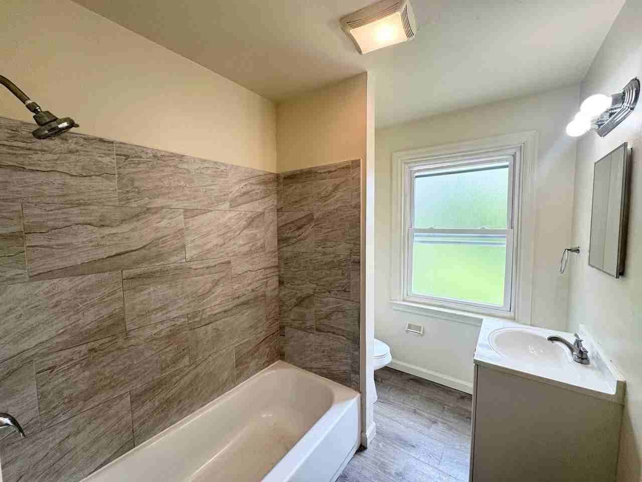 415 Fairview Ave - Photo 7 of 8