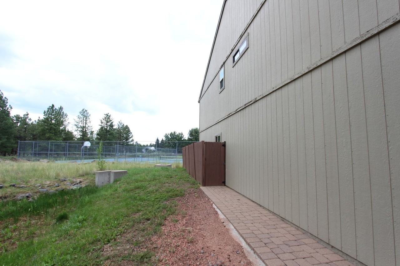3026 N Joy Ln - Photo 4 of 25