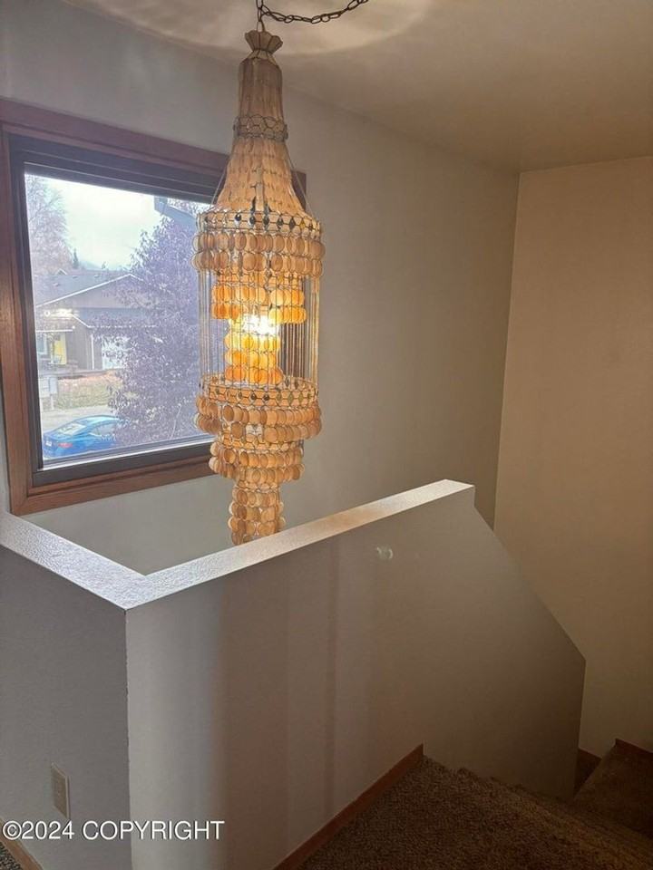 3470 Orbit Cir - Photo 5 of 12