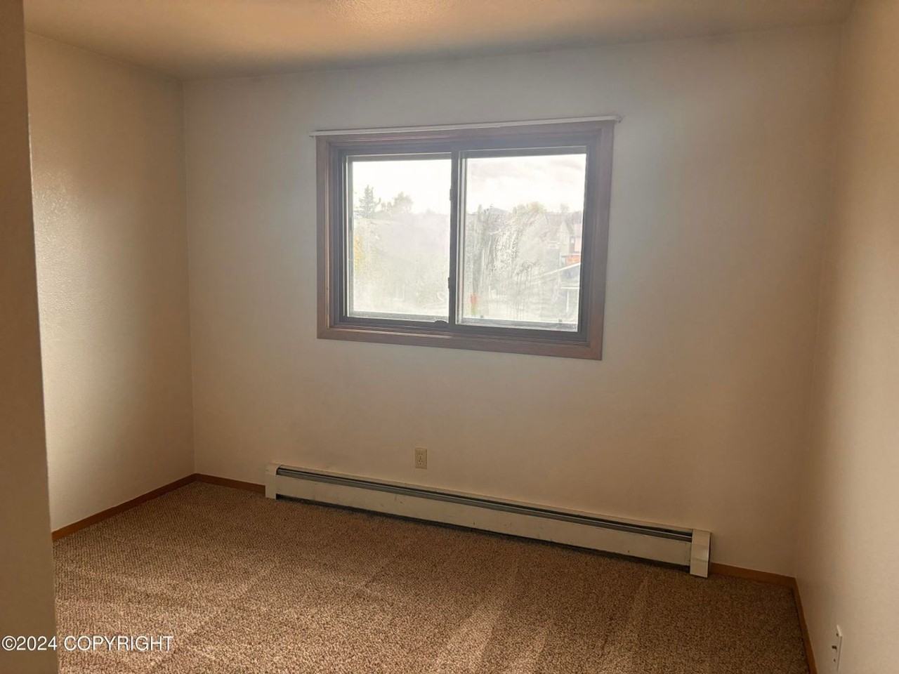 3470 Orbit Cir - Photo 6 of 12