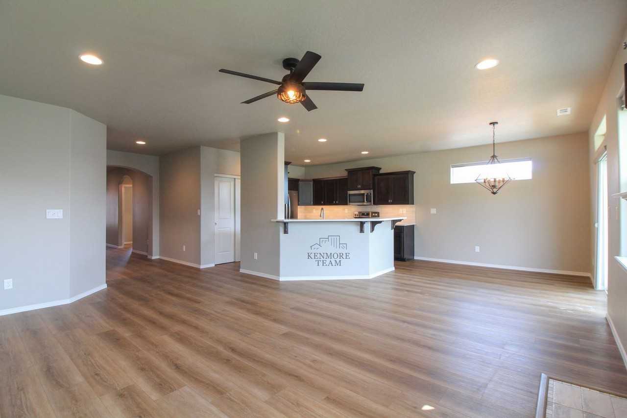 545 Marysville Way - Photo 4 of 11