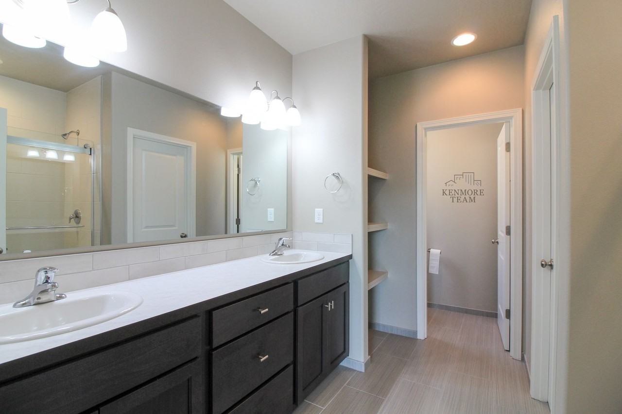 545 Marysville Way - Photo 7 of 11