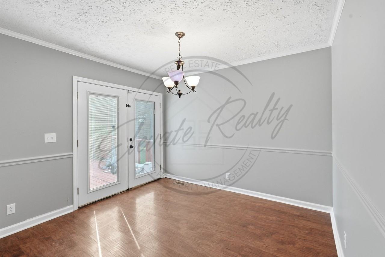 722 Heritage Square Dr - Photo 5 of 22